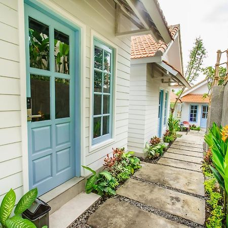 Angels Boutique Hostel Canggu  Ngoại thất bức ảnh