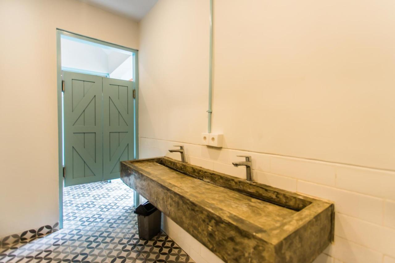 Angels Boutique Hostel Canggu  Ngoại thất bức ảnh